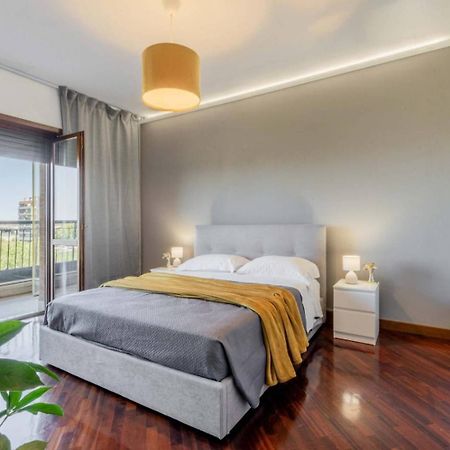 Luxury Boutique Apartment Fiumicino Bagian luar foto